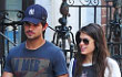 Taylor Lautner Makin Mesra Gandeng Pacar Barunya