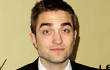 Robert Pattinson Ingin Cekik Blogger yang Menjulukinya R-Patz