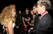 Lady GaGa Bela 1D Saat Disoraki di MTV VMAs 2013