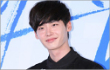 Lee Jong Suk Ungkap Alasan Berhenti Gunakan Jejaring Sosial