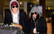 Kim Bum dan Moon Geun Young Gandengan Tangan Tiba di Bandara