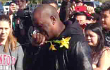 Tyrese Nangis Melihat Lokasi Kecelakaan Paul Walker