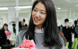 Park Shin Hye Rayakan Ultah Debut Ke-10 di Lokasi Syuting