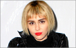 Miley Cyrus Tampil dengan Model Rambut Baru