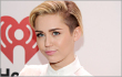 Miley Cyrus Lebih Bahagia Tanpa Liam Hemsworth