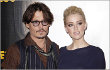 Johnny Depp Sudah Bertunangan Sejak Natal?