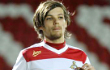 Ribuan Fans Saksikan Louis One Direction Debut di Doncaster Rovers