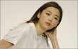 Jun Ji Hyun Bergaya Simpel di Pemotretan Iklan UNIQLO