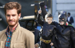 Batal Tampil di Oscar, Andrew Garfield Ajak Batkid ke Disneyland