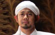 Ustadz Guntur Bumi Diminta Perbaiki Praktek Pengobatannya