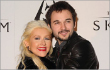 Christina Aguilera Umumkan Hamil Anak Perempuan