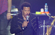 Lionel Richie 'Panik' Diserbu Ratusan Smartphone Kala Manggung di Jakarta