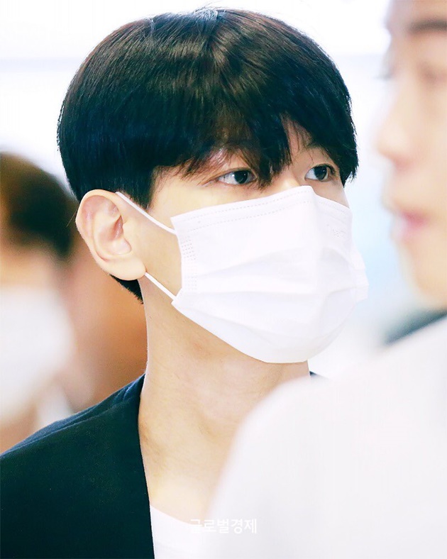 Bosan Gondrong Baekhyun Kejutkan Fans Pamer Rambut Baru Bosan Gondrong Baekhyun Kejutkan Fans Pamer Rambut Baru