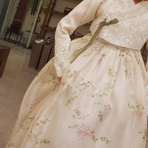 Nikah Beberapa Jam Lagi, Song Hye Kyo Bakal Pakai Hanbok Cantik Ini?