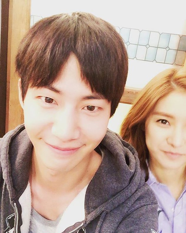 Jae Rim - So Eun Selfie Unyu di 'Our Gab Soon'
