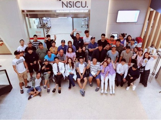 Foto Pemain dan Kru Syuting Terakhir 'Doctors'