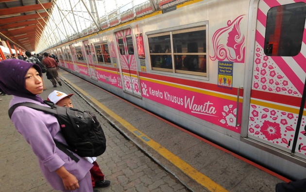 tips aman naik transportasi umum untuk cewek