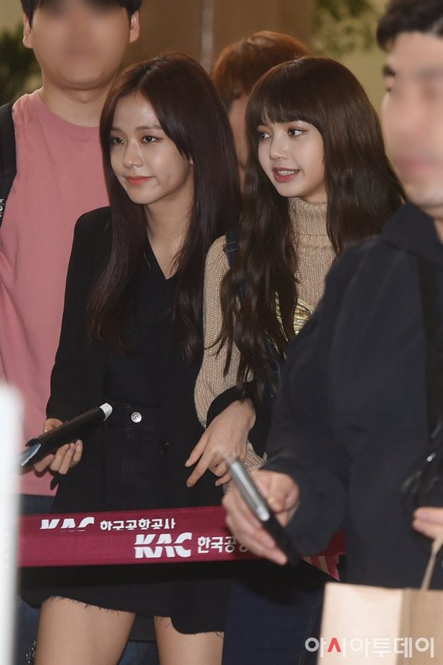 Foto Lisa Dan Jisoo