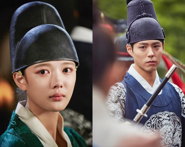 Hong Ra On Berkaca-Kaca