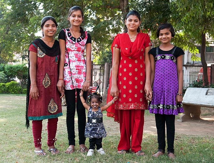 Gadis India Sabet Gelar Wanita Terkecil di Dunia dari 
