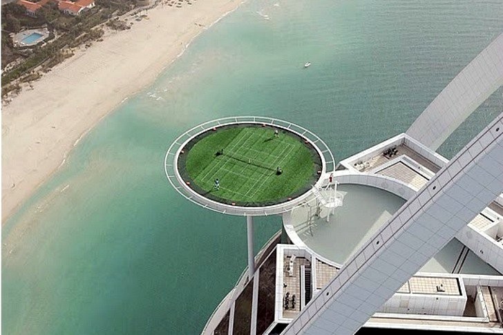 Dubai Miliki Lapangan Tenis Tertinggi di Dunia | Kabar