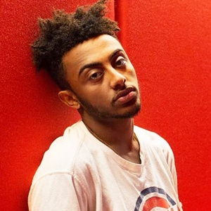 Amine Profile Photo