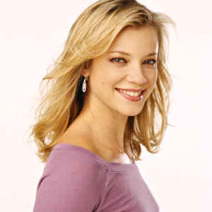 Amy Smart Profile Photo