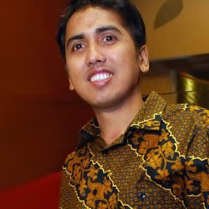 Gugun Gondrong: Berita, Foto, Video, Lirik Lagu, Profil & Bio | Halaman