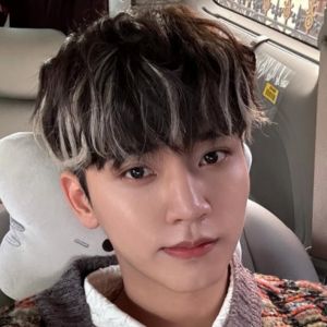 Hyuk OMEGA X Profile Photo