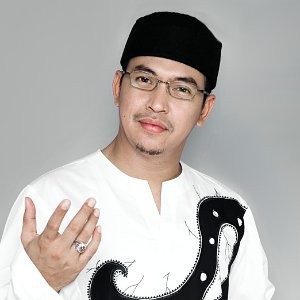 Jeffry Al Buchori Berita Foto Video Lirik Lagu Profil Bio Halaman Utama Jeffry Al Buchori Wowkeren Com