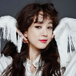 Jung Ryeo Won Profile Photo