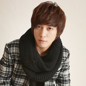 Jung Yong Hwa Profile Photo