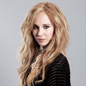 Juno Temple Profile Photo