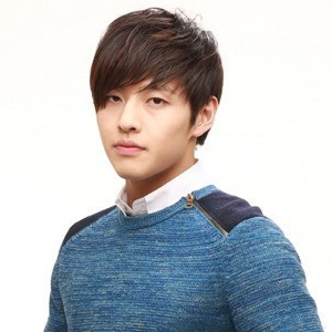 Kang Ha Neul: Berita, Foto, Video, Lirik Lagu, Profil & Bio | Halaman