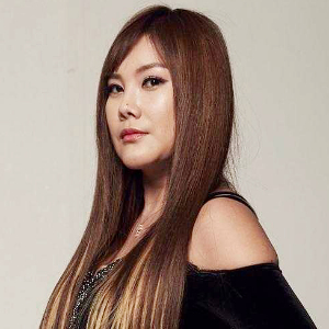 kim hyun jung berita foto video lirik lagu profil kim hyun jung berita foto video lirik lagu profil
