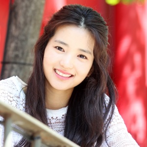 Kim Tae Ri Profile Photo