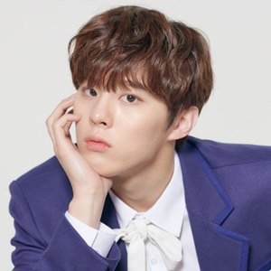 Kim Wooseok Profile Photo