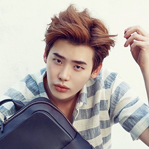 Lee Jong Suk Profile Photo