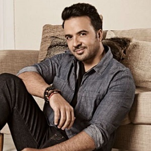 Luis Fonsi Profile Photo
