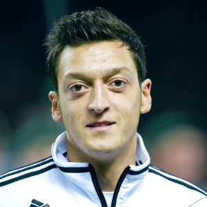 Mesut Ozil Profile Photo