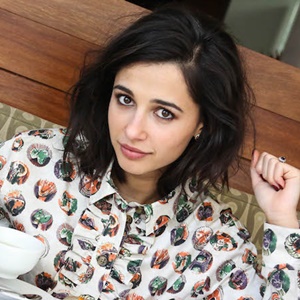 Naomi Scott Profile Photo