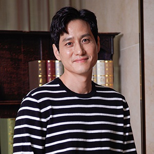 Park Hae Joon Profile Photo