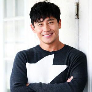 Shin Ha Kyun Profile Photo