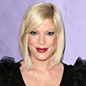 Profil Tori Spelling Yaitu Biodata Profil Pribadi Data Keluarga Wowkeren Com