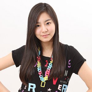 Uee Profile Photo