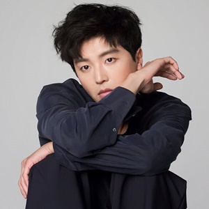 Yeon Woo Jin Profile Photo