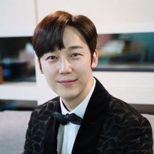 Yoon Jong Hoon Profile Photo