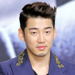 Yoon Kye Sang Profile Photo