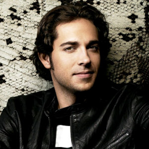 Zachary Levi Profile Photo